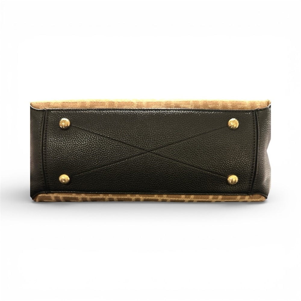 Fendi Brown Monogram Shoulder Bag with Gold Chain - Picture 10 of 10
